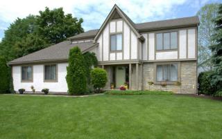 1988 Ramblewood Ave, Columbus, OH 43235-7475