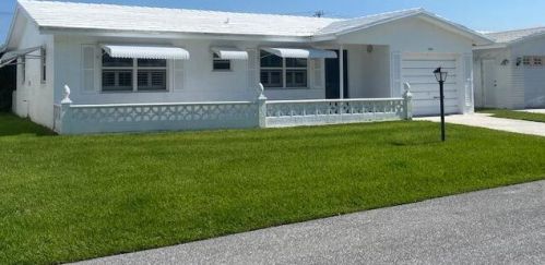1224 22nd Ave, Boynton Beach, FL 33426-6619