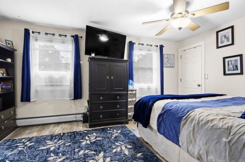 102 Kelly Rd, Wapping CT 06074-3119 exterior