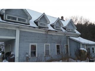 5987 Memorial Dr, Lyndon Corners, VT 05849