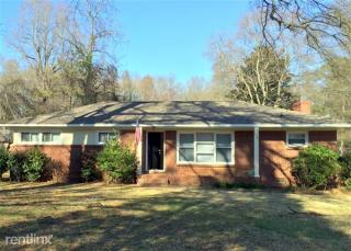 1141 Dooley Dr, Charlotte, NC 28227-4012