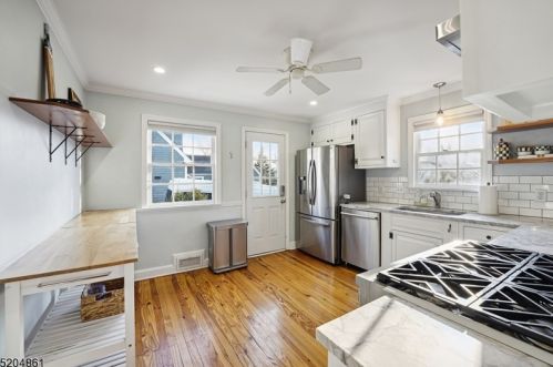 335 South St, Morristown NJ  07960-6022 exterior