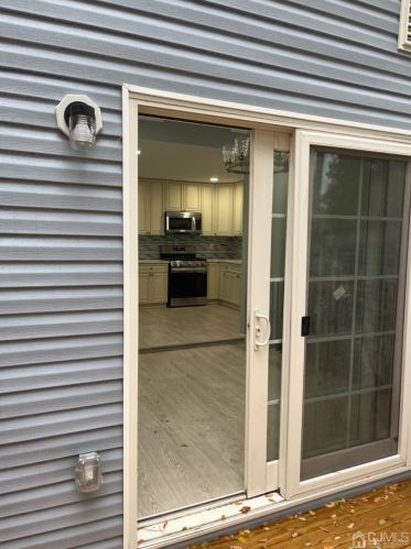 32 Linden St, Perth Amboy NJ  08861-4732 exterior