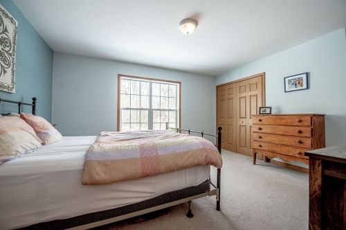 23 Jackson Rdg Rd, Danbury NH  03230-4147 exterior