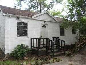 913 Moisant St, Kenner, LA 70062-6713