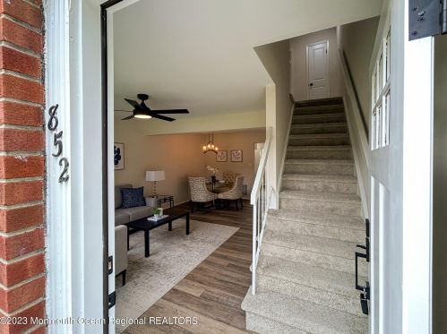 852 Shannon Ct, Bricktown, NJ 08724-7145