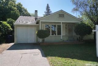 83 46th St, Sacramento, CA 95819-2208