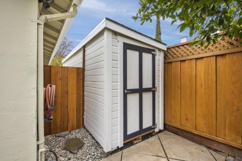 241 El Cajon Way, Los Gatos CA  95032-7661 exterior