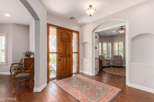 2710 Cattle Dr, Gilbert AZ  85297-8116 exterior