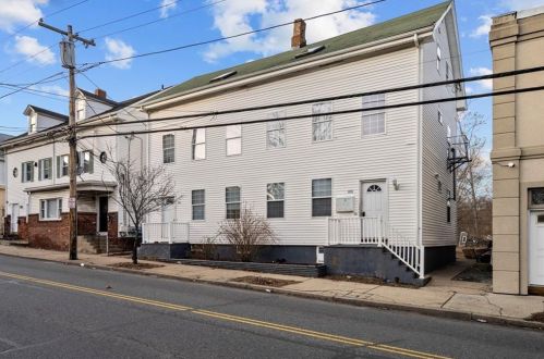 891 Branch Ave, Providence, RI 02904-1002