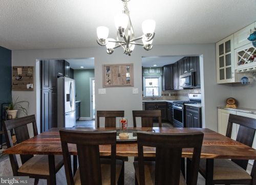 25 Goldy Dr, Gloucester NJ  08030-1318 exterior