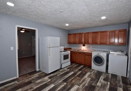 1206 Bermuda Dr, Marion OH  43302-1669 exterior