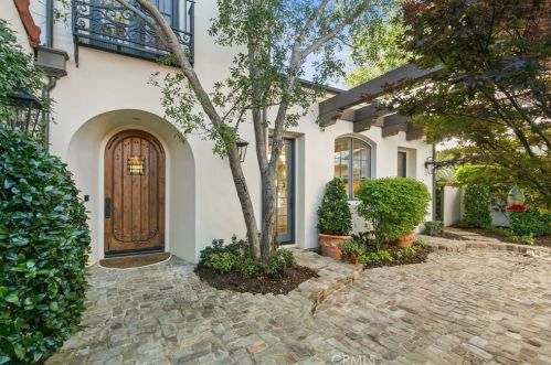 8 Rockshore Blf, Newport Beach CA  92657-2131 exterior