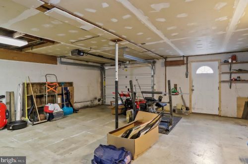 10601 Scenic View Dr, Upton PA  17225-9359 exterior