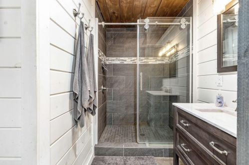 17978 Nashport Rd, Nashport OH  43830-4601 exterior