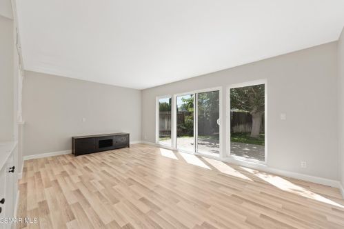 2904 Galena Ave, Simi Valley CA  93065-2714 exterior