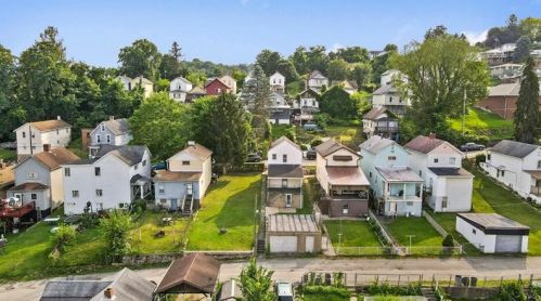 822 Shady Ave, North Charleroi PA  15022-1860 exterior