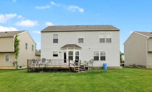 438 Wagon Ave, Pataskala OH  43062-8060 exterior