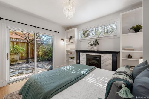 1091 67th St, Oakland CA 94608-1211 exterior