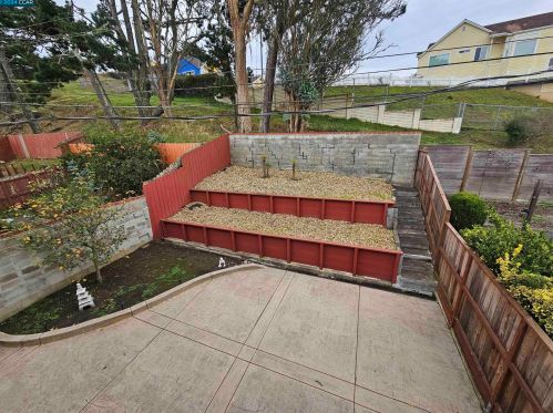 295 Alta Vista Way, Daly City CA  94014-1405 exterior