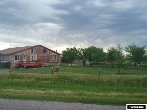 4806 State Highway 152, Yoder, WY 82244