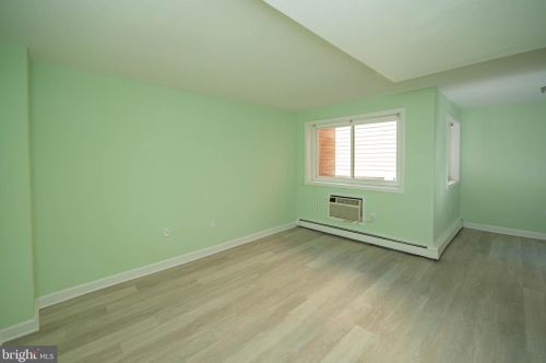 1341 Clifton St, Washington, DC 20009-7065