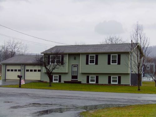 124 Kingdom St, Birmingham, PA 16686-6797