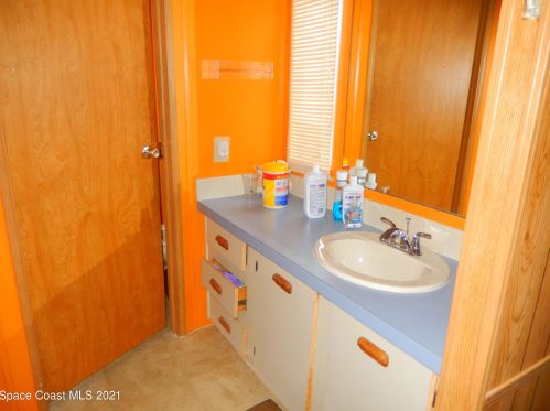 508 Puffin Dr, Sebastian FL  32976-7805 exterior