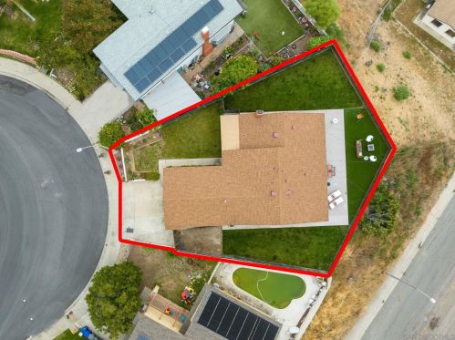 2109 Craig Ct, Lemon Grove CA  91945-4237 exterior