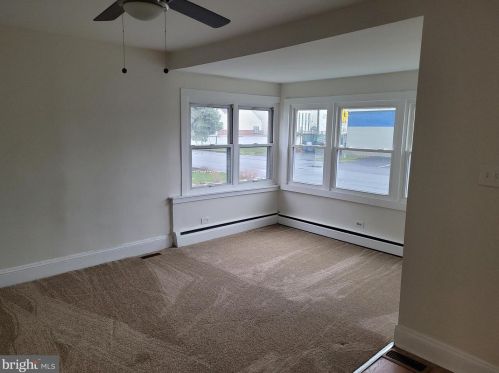 1 Larch Ave, Wilmington, DE 19804-2301