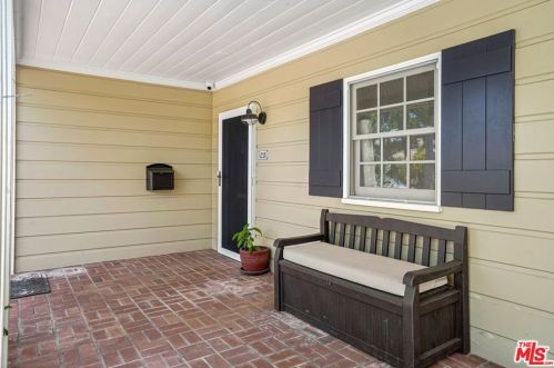 4218 Farmdale Ave, North Hollywood, CA 91604-2938