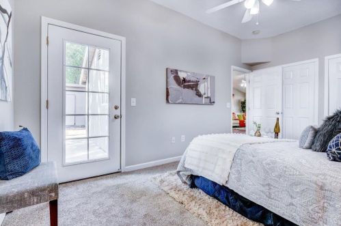 5633 Rosario Blvd, North Highlands CA  95660-4801 exterior