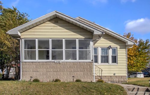 206 Monmoor Ave, Mishawaka, IN 46544-1506