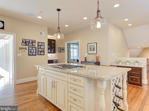 20500 Stone Fox Ct, Leesburg VA 20175-7223 exterior