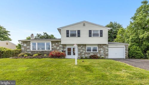 608 Warwick Rd, Fairless Hills, PA 19030-3107