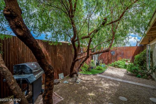 454 Calle Lago, Tucson AZ 85704-3915 exterior