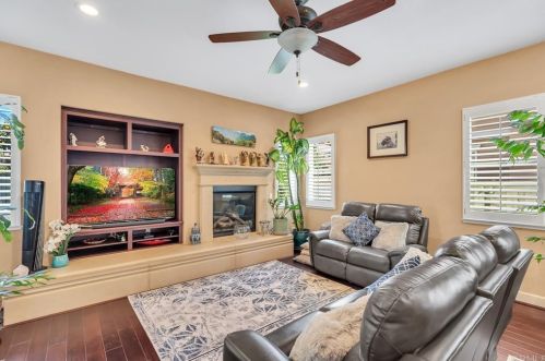 662 Canterbury Cir, Vacaville CA  95687-8225 exterior