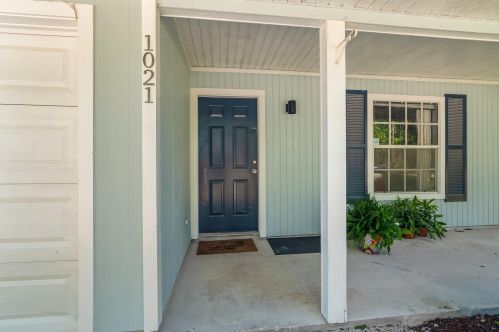 1021 19th Ave, Vero Beach, FL 32962-5304