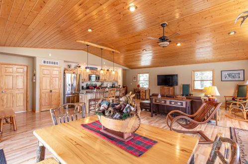 2241 Spaulding Dr, Ely MN  55731-1039 exterior