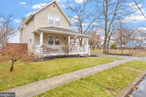 620 Belleview Ave, Riverton, NJ 08077-1810
