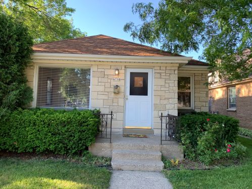 6750 Hayes Ave, Milwaukee, WI 53219-2051