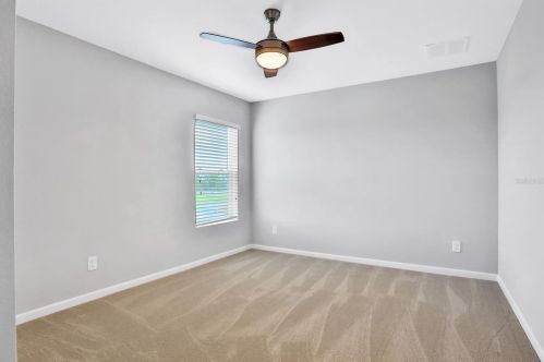 1753 Berkshire Cir, Vero Beach FL 32968-6720 exterior