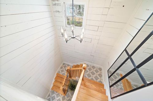 1021 Sealy St, Galveston TX 77550-3813 exterior