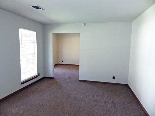 619 4th St, Morgans Point TX  77571-3313 exterior