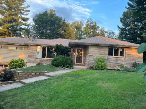 713 Maple Dr, Monongahela, PA 15063-1342