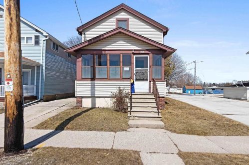 1304 19th St, Two Rivers WI  54241-2601 exterior