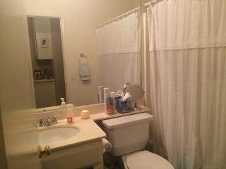 2107 Deercreek Ave, Simi Valley CA  93063-5085 exterior