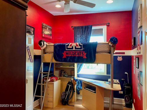 7422 Mystic Cyn Dr, Tucson AZ 85718-7805 exterior