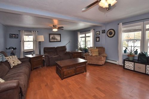 645 Main St, Glocester, RI 02859-3546