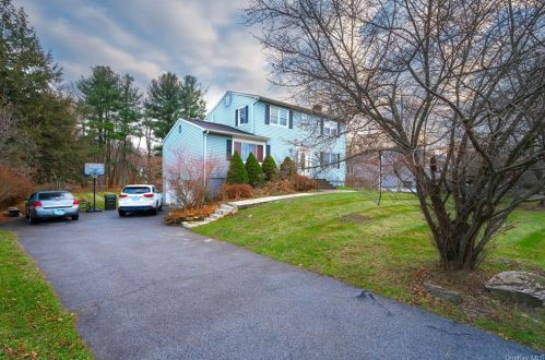 107 Barnes Rd, Washingtonville NY  10992-1931 exterior